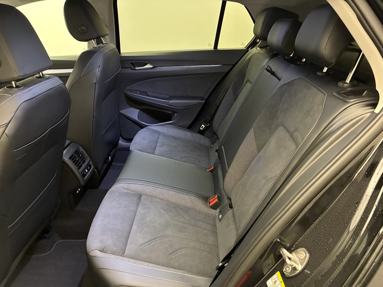 Bild eines VW Golf Rabbit eHybrid DSG 150 kW