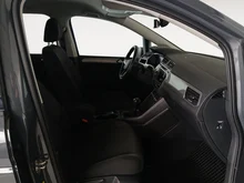 VW Touran TDI DSG in Delfingrau Metallic