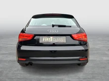 Thumbnail-Foto von Fahrzeug