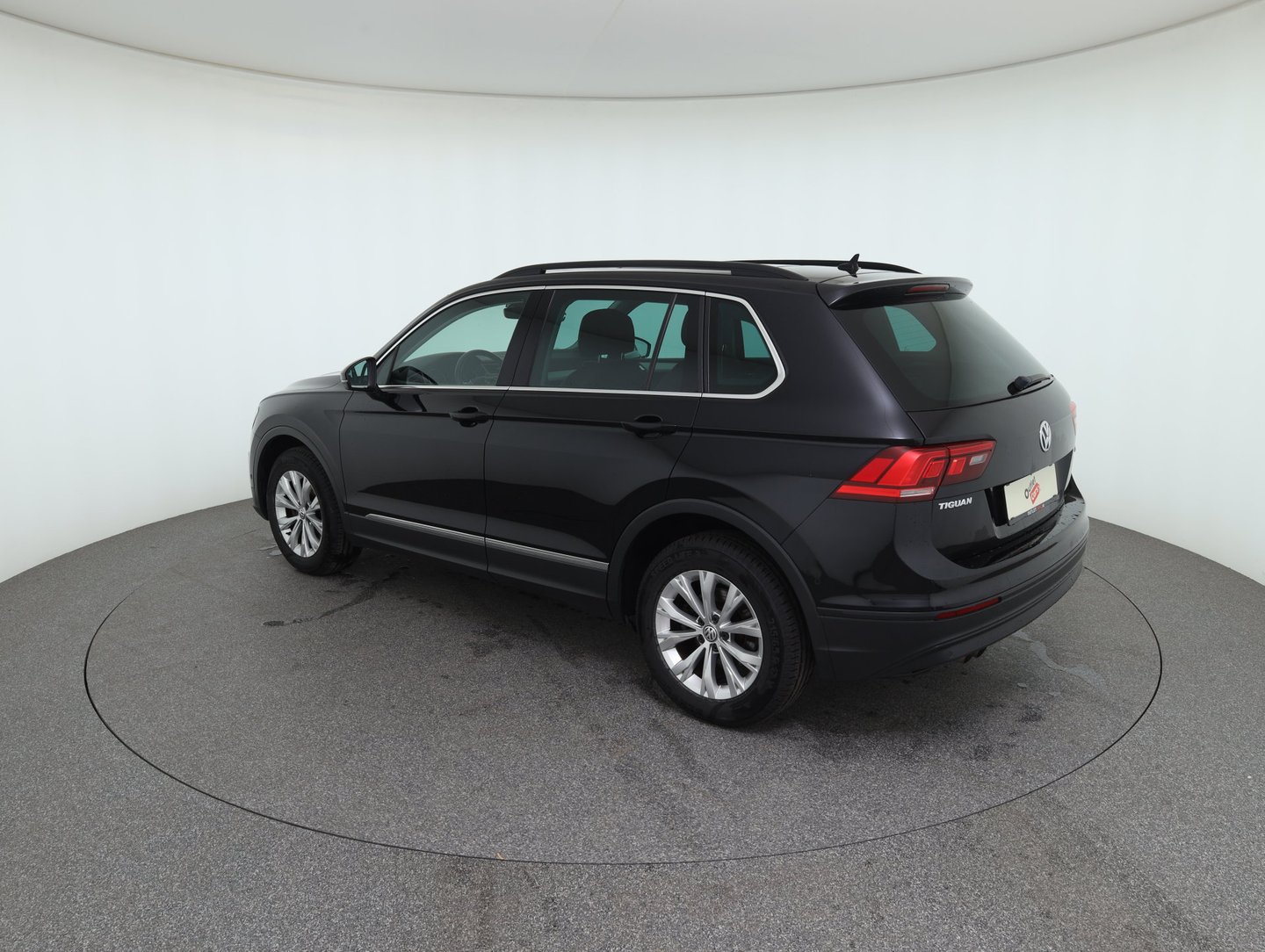 VW Tiguan Comfortline TDI SCR 4MOTION | Bild 7 von 33