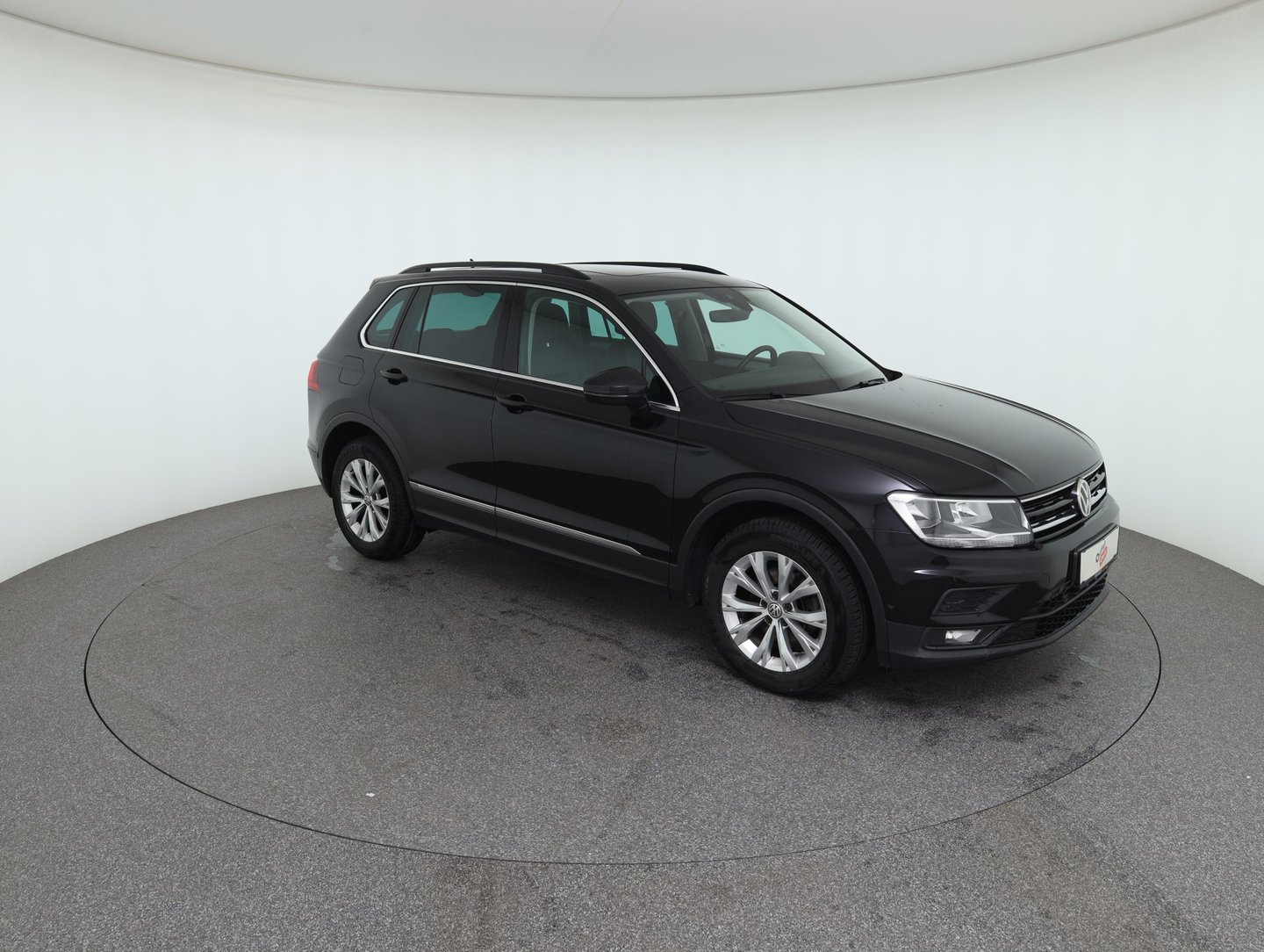 VW Tiguan Comfortline TDI SCR 4MOTION | Bild 3 von 33