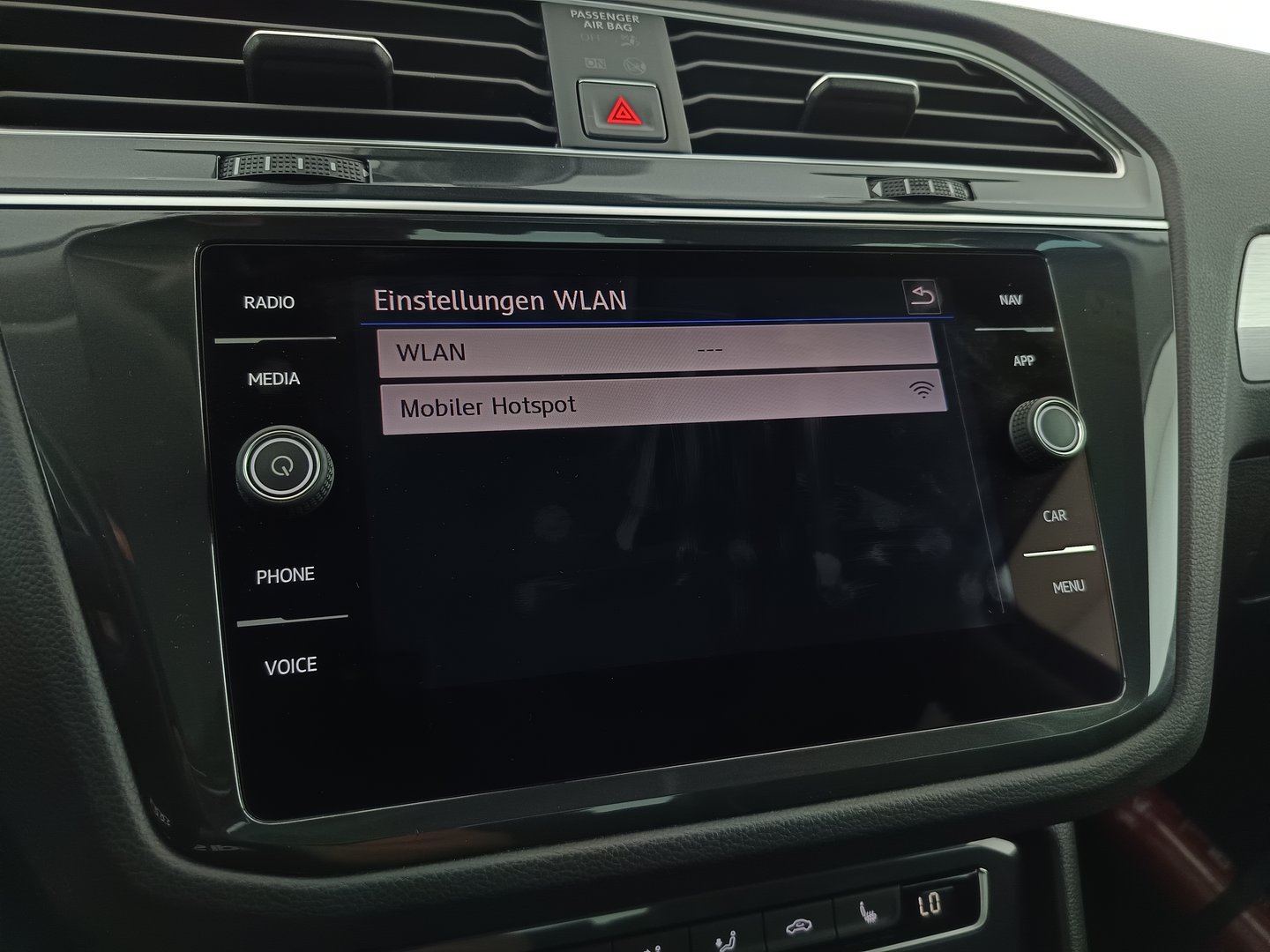 VW Tiguan Comfortline TDI SCR 4MOTION | Bild 25 von 33