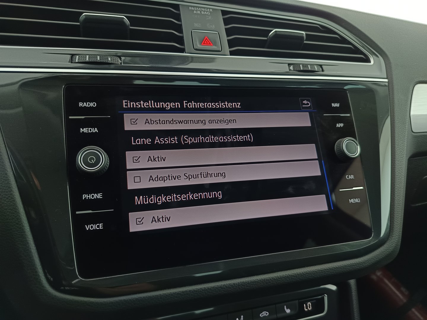 VW Tiguan Comfortline TDI SCR 4MOTION | Bild 22 von 33