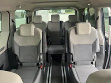 VW Multivan Life LR in Starlight Blue Metallic