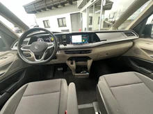 VW Multivan Life LR in Starlight Blue Metallic