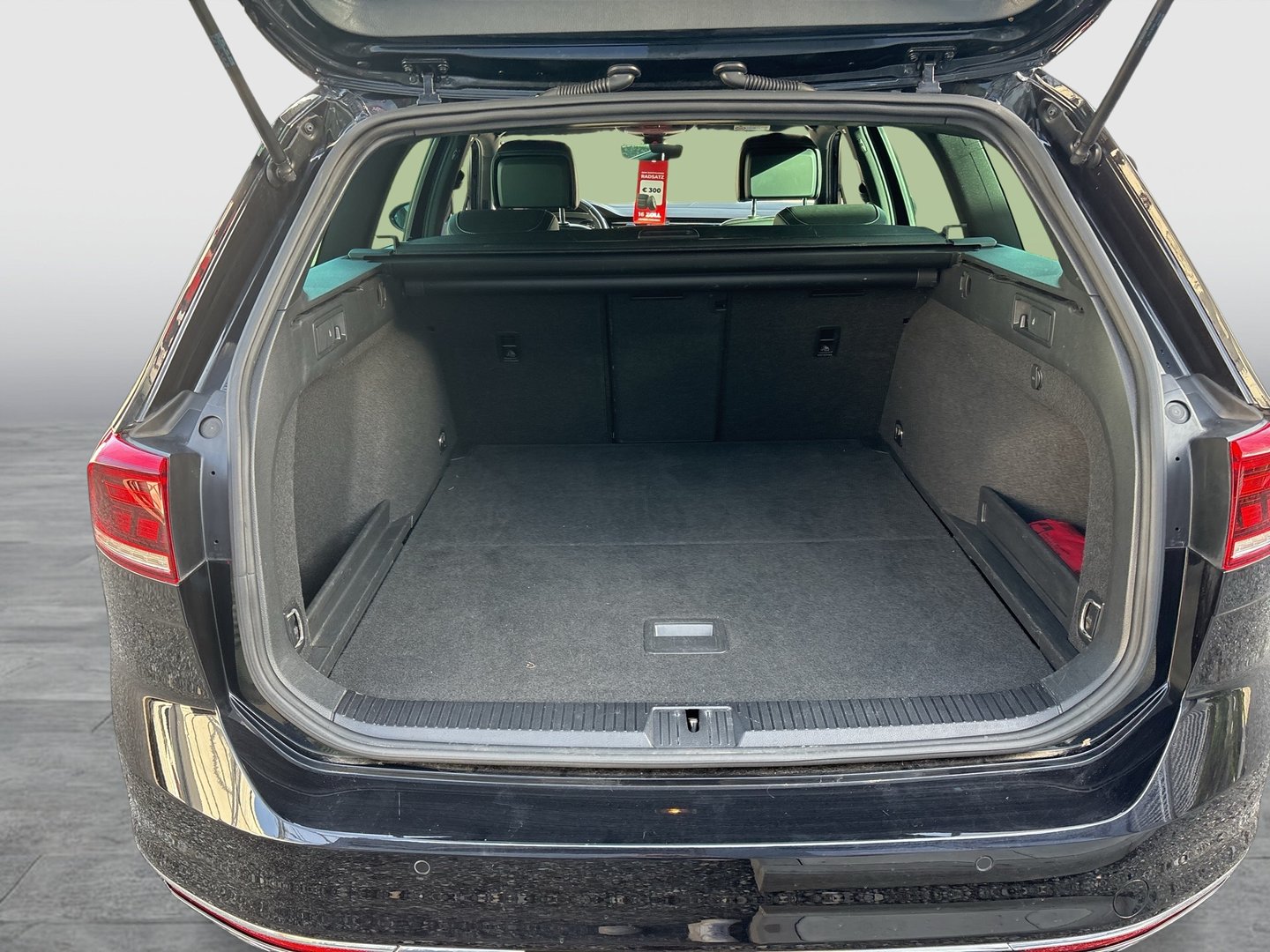 VW Passat Var. Business TDI SCR 4MOTION DSG | Bild 10 von 23