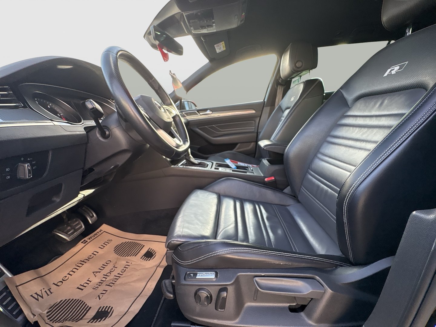 VW Passat Var. Business TDI SCR 4MOTION DSG | Bild 11 von 23