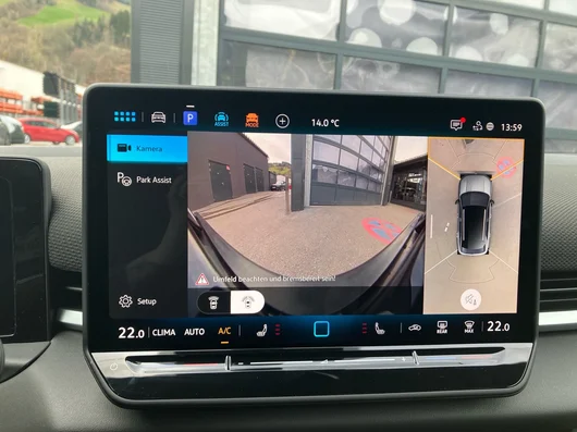 Bild eines VW T-Roc R-Line eTSI DSG