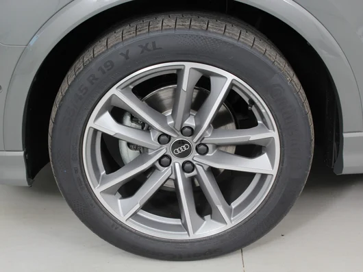 Bild eines Q3 35 TFSI admired
