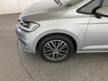 VW Touran Friends TSI in Oyster Silver Metallic