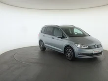 VW Touran Friends TSI in Oyster Silver Metallic