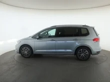 VW Touran Friends TSI in Oyster Silver Metallic