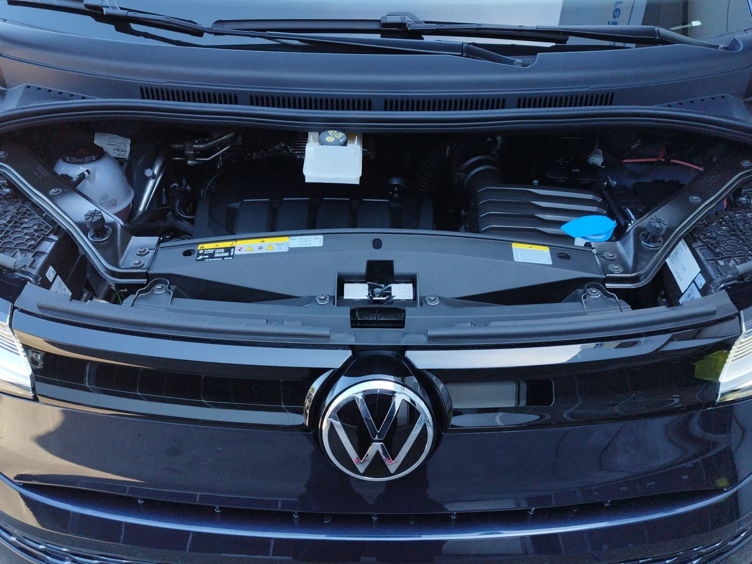 Bild eines VW Multivan Business ÜH TDI