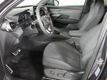 CUPRA Terramar VZ e-HYBRID 272 PS DSG in Dark Void
