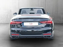 Audi A5 Cabriolet 40 TFSI quattro advanced in MYTHOSSCHWARZ METALLIC