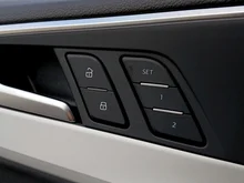 Audi A5 Cabriolet 40 TFSI quattro advanced in MYTHOSSCHWARZ METALLIC