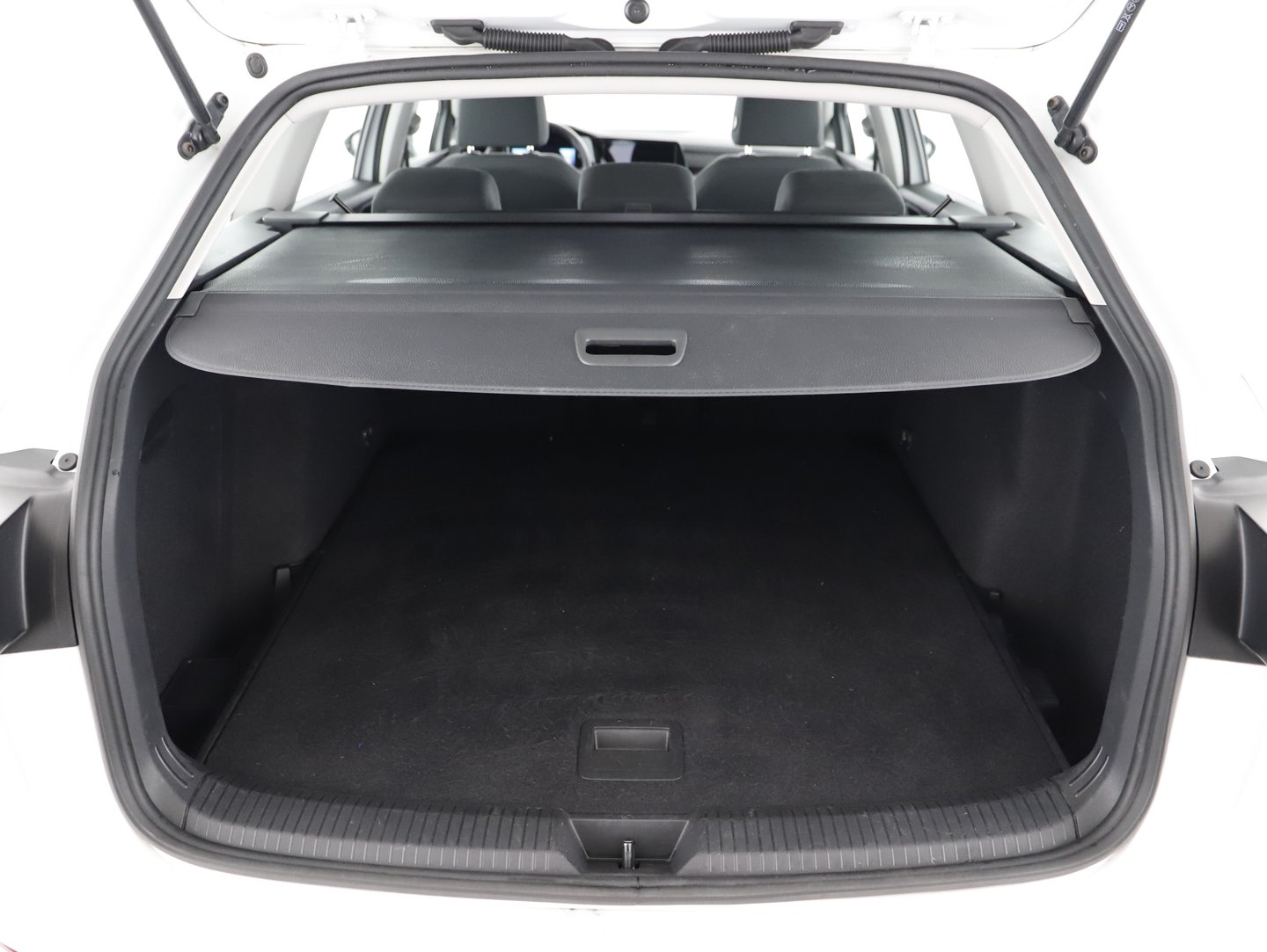 VW Golf Variant Life TSI | Bild 14 von 16
