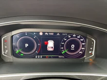 VW Tiguan 2,0 TDI 4Motion Elegance DSG in weiss - normal
