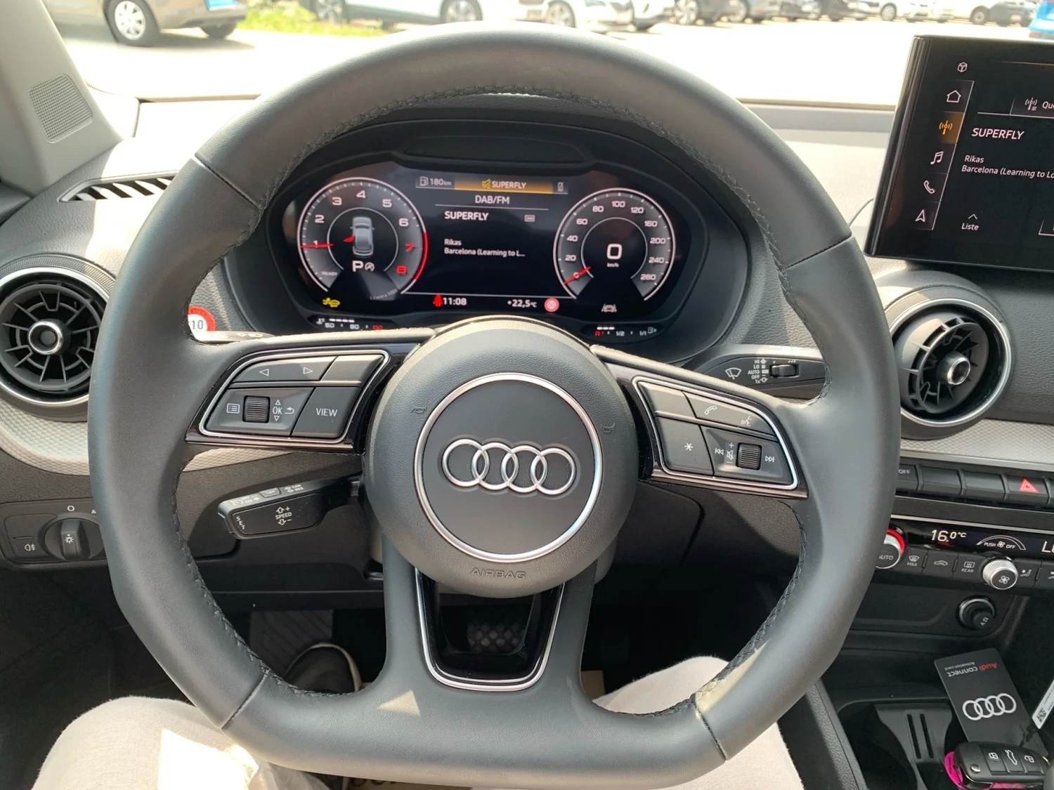 Bild eines Q2 35 TFSI admired