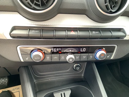 Bild eines Q2 35 TFSI admired