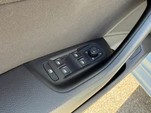 VW Passat Variant Business TDI DSG in Gletscherweiß Metallic