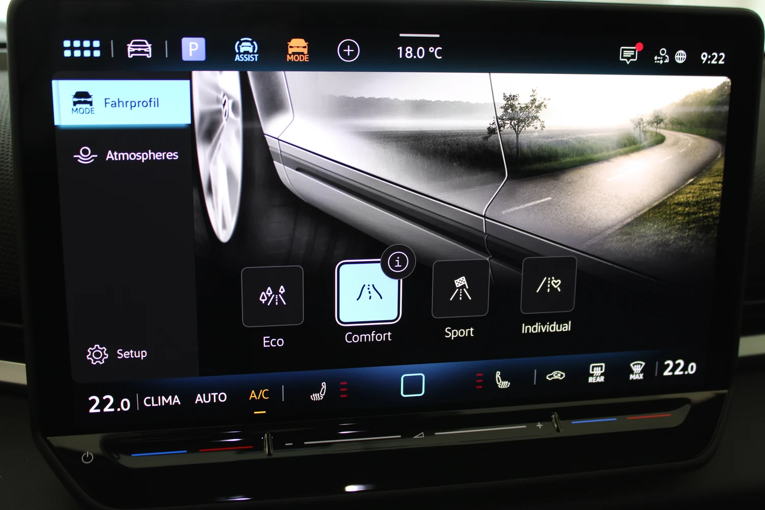 Bild eines T-Roc R-Line eTSI DSG
