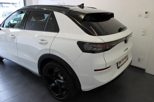 Bild eines T-Roc R-Line eTSI DSG