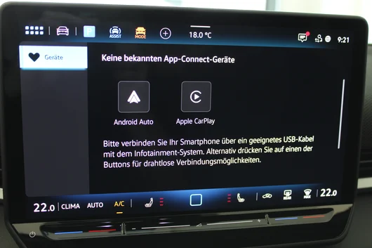 Bild eines T-Roc R-Line eTSI DSG
