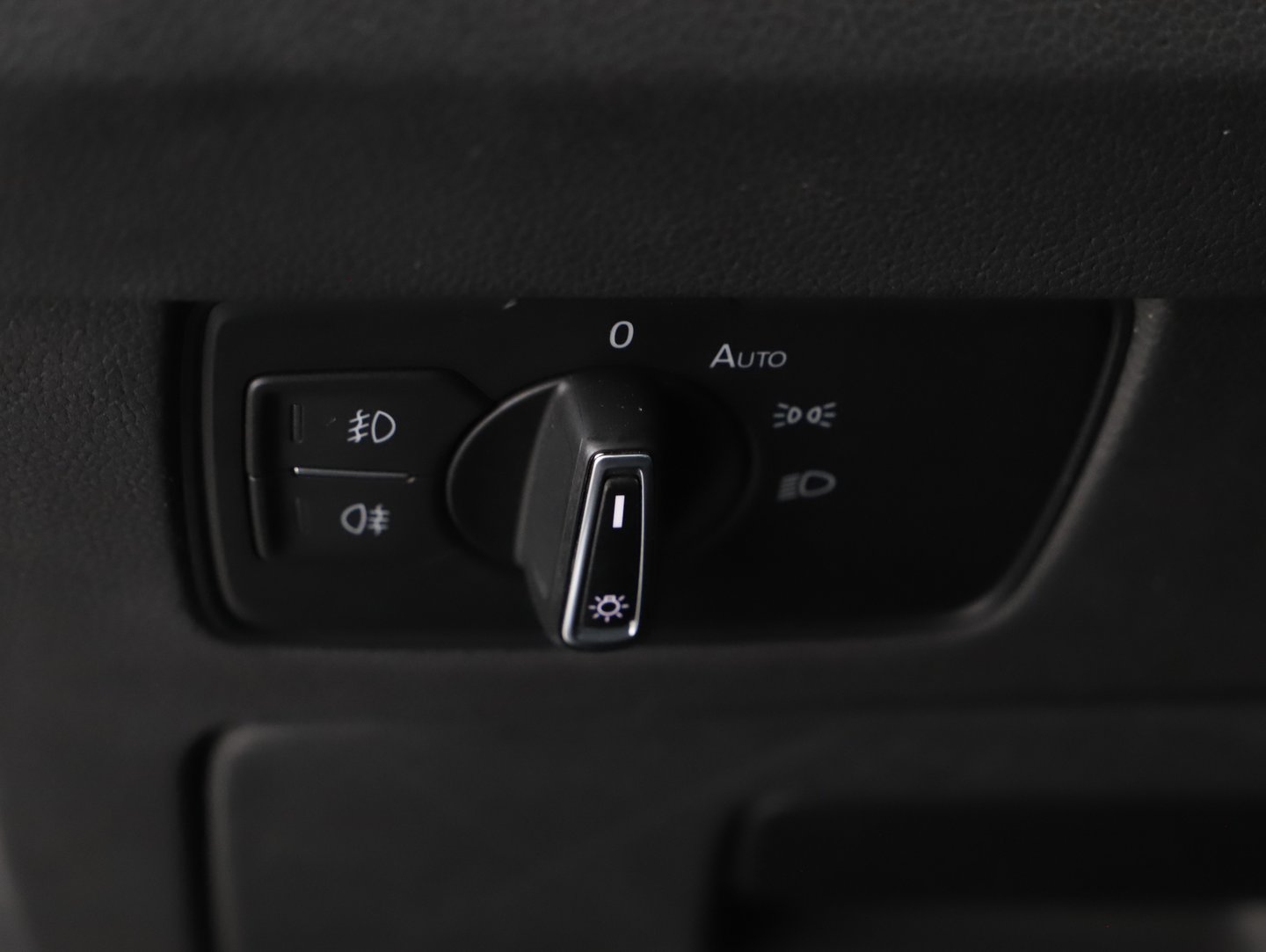 VW Passat Variant Business TDI DSG | Bild 15 von 22