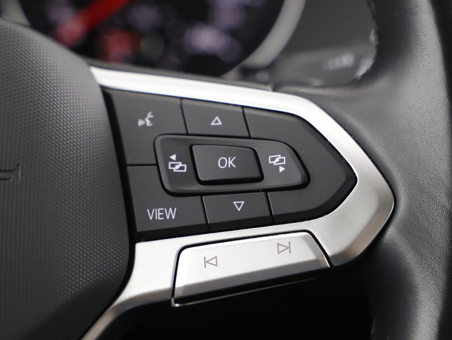 VW Passat Variant Business TDI DSG | Bild 13 von 22