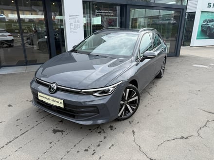 VW Golf Variant Business mHeV DSG