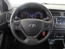 Hyundai i20 LEVEL 2 in Red Passion