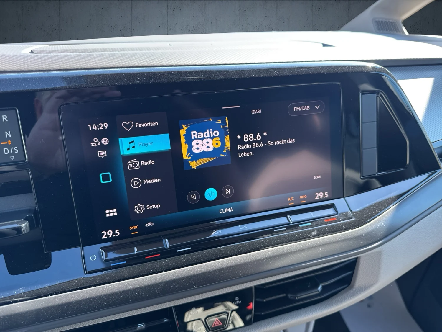 Bild eines Multivan Business ÜH TDI