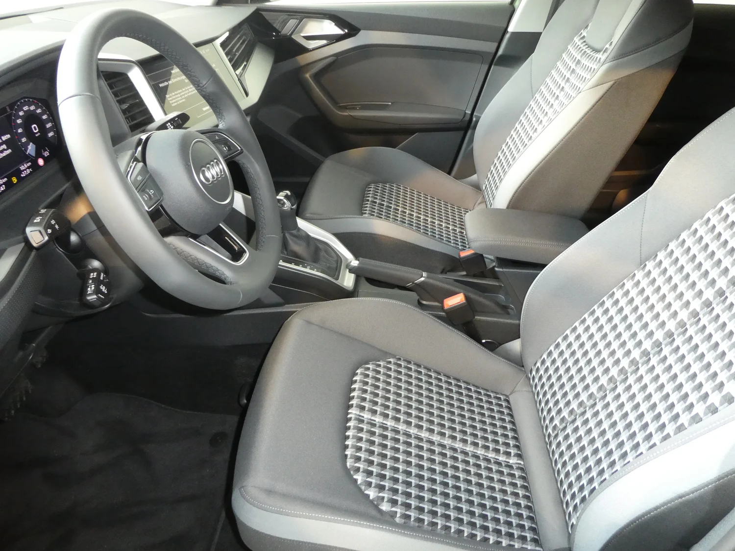 Bild eines Audi A1 Sportback 25 TFSI intense
