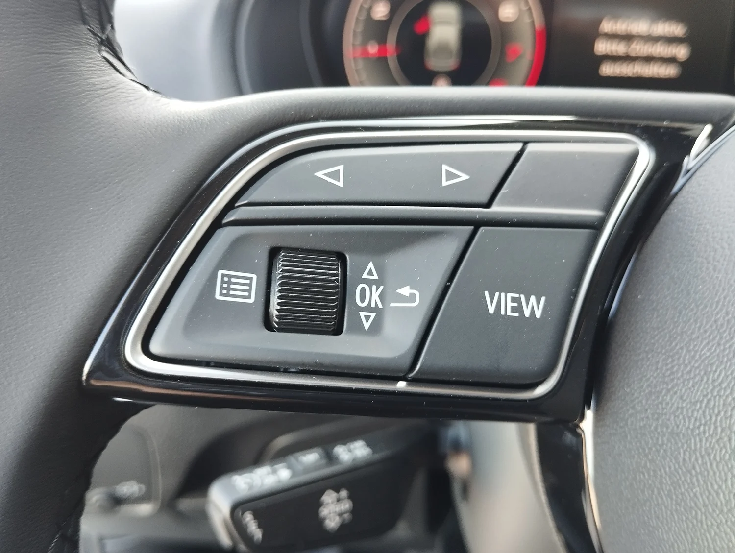 Bild eines Audi Q2 30 TFSI admired