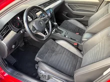 VW Passat Variant Elegance TDI 4MOTION DSG in G2 Tornadorot