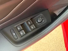 VW Passat Variant Elegance TDI 4MOTION DSG in G2 Tornadorot