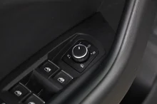 VW Touareg R-Line TDI 4MOTION in SILIZIUMGRAU METALLIC