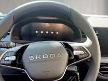 Škoda Scala Essence TSI in Alaska-Weiß