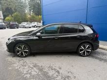 VW Golf Rabbit mHEV DSG in Grenadillschwarz Metallic