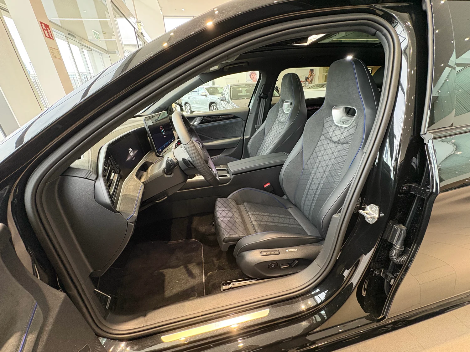 Bild eines VW Passat Variant Sport TDI DSG