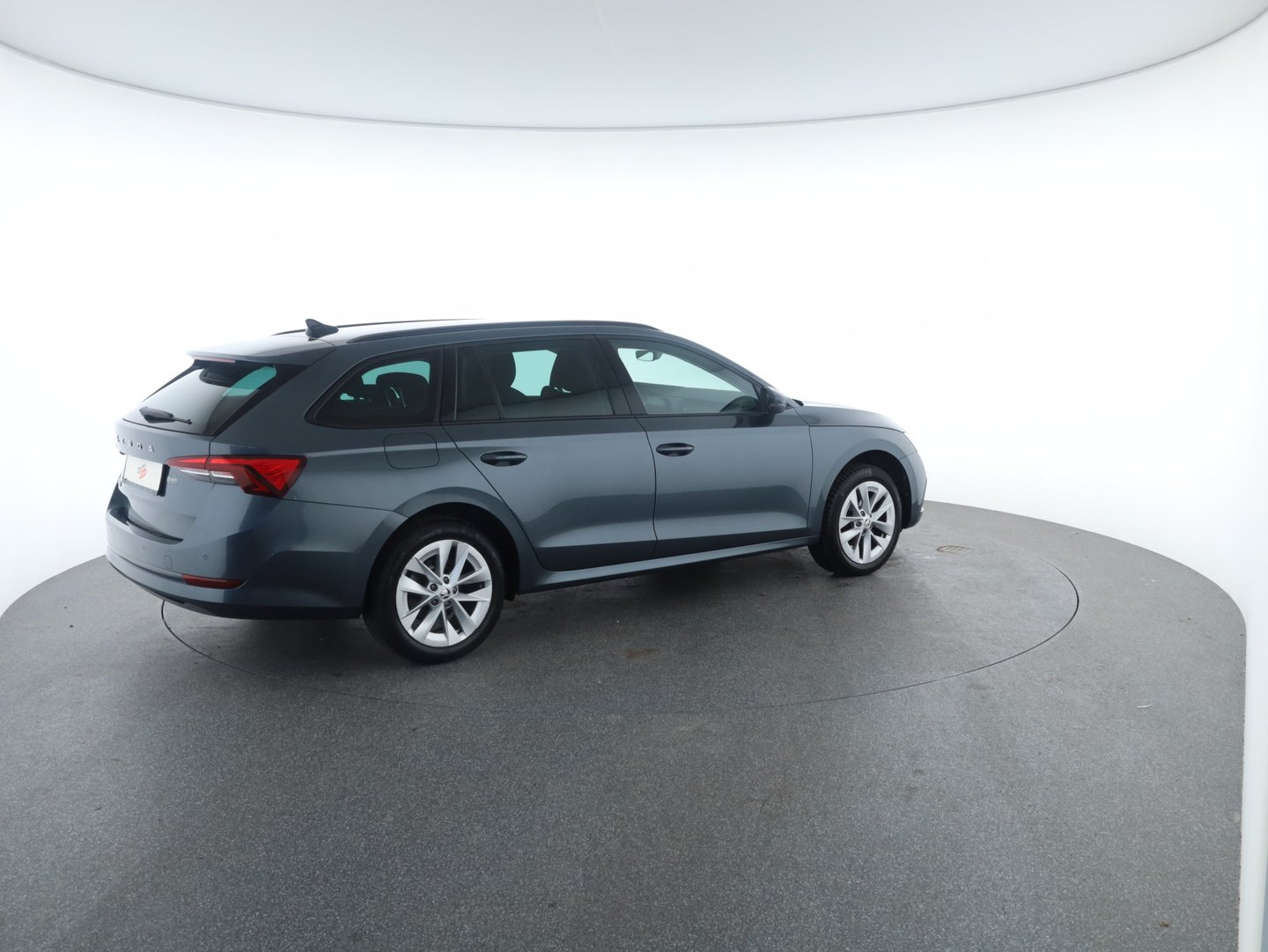 Škoda OCTAVIA Combi Ambition TSI ACT | Bild 2 von 19