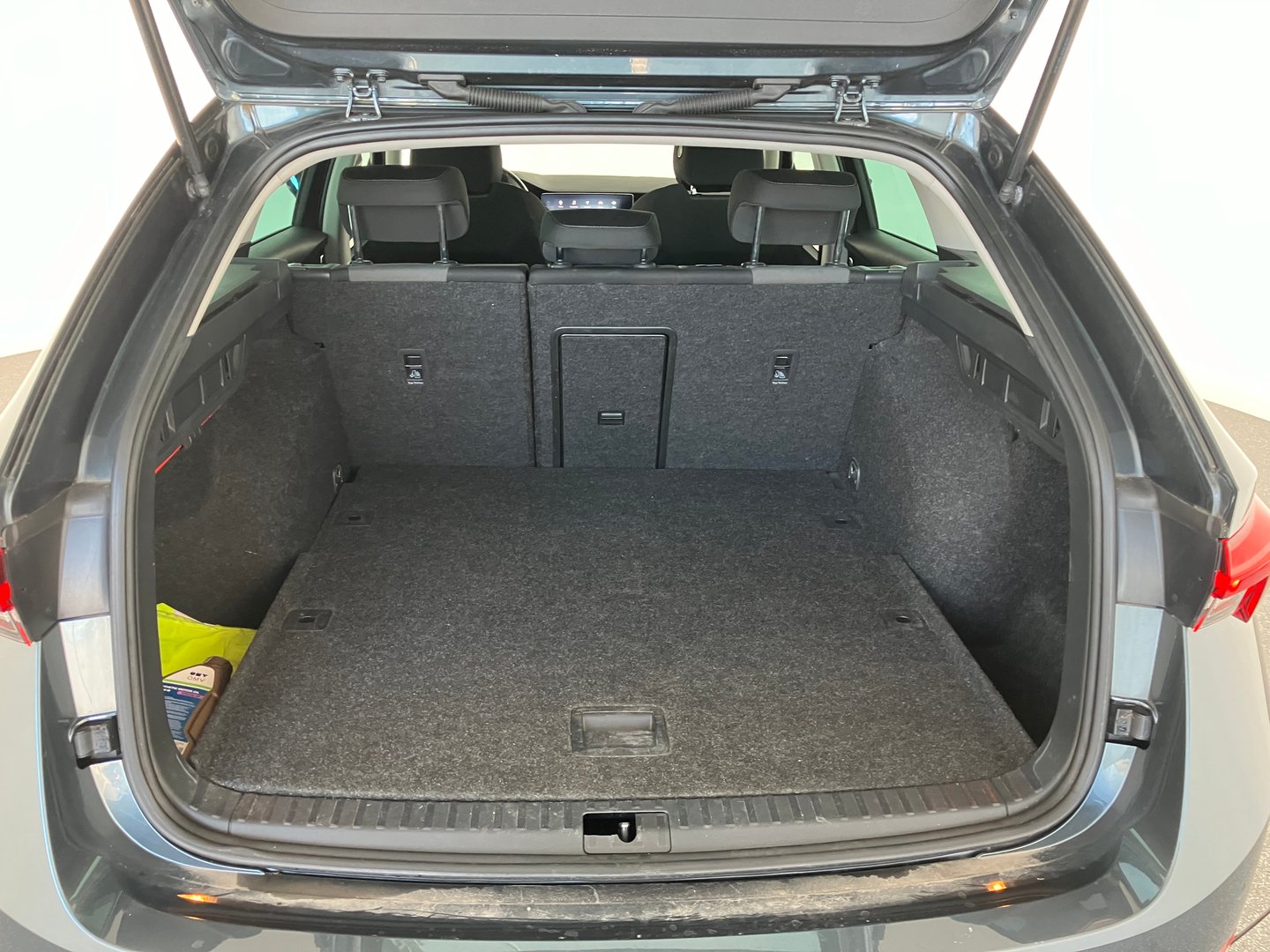 Škoda OCTAVIA Combi Ambition TSI ACT | Bild 17 von 19