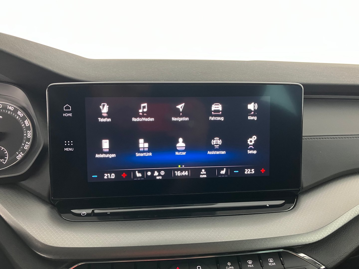 Škoda OCTAVIA Combi Ambition TSI ACT | Bild 11 von 19