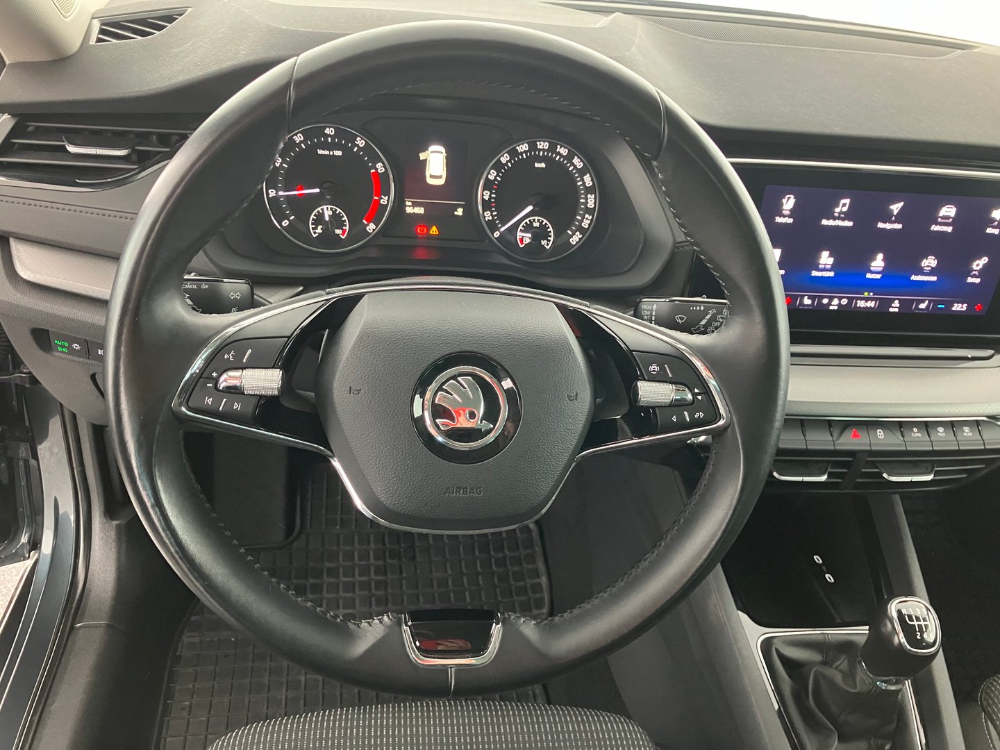 Škoda OCTAVIA Combi Ambition TSI ACT | Bild 10 von 19