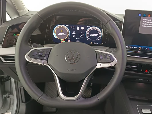 Bild eines VW Golf Variant Business mHeV DSG