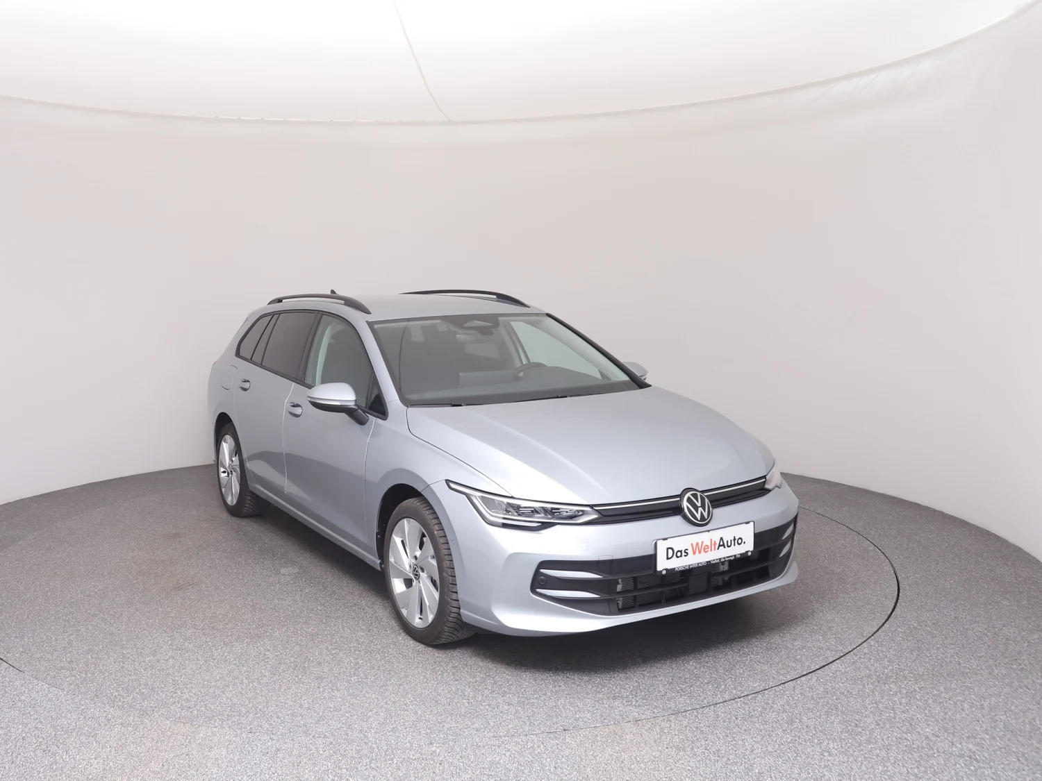 Bild eines VW Golf Variant Business mHeV DSG