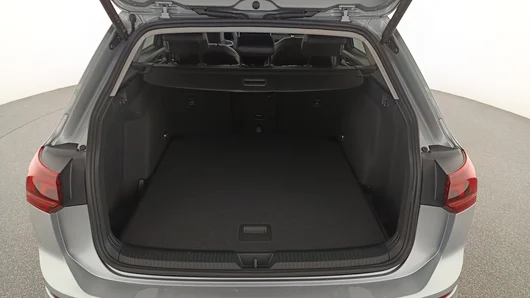 Bild eines VW Golf Variant Business mHeV DSG