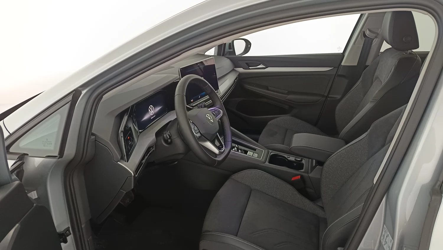 Bild eines VW Golf Variant Business mHeV DSG