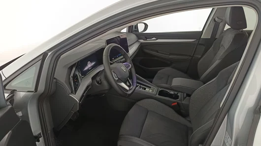 Bild eines VW Golf Variant Business mHeV DSG